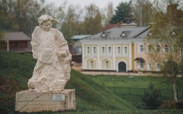 Вятское (ДОМ ПЕТРЯЕВА)