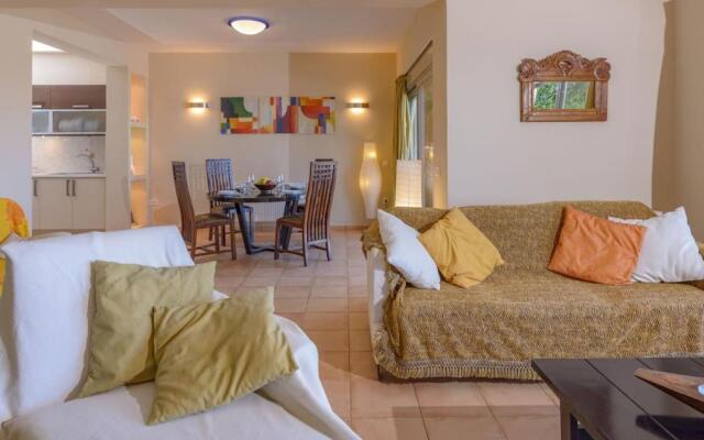 2 Bedroom Villa, Pool, Sea Views, Agios Nikolaos,