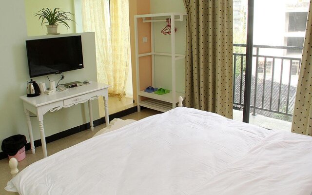 Shanshan gap Year Hotel