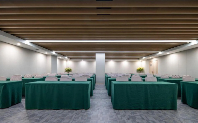 xindu Liuhua Hotel
