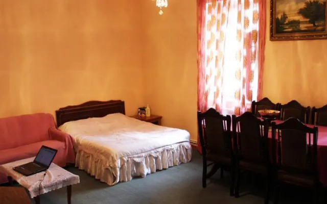 Family Garden Guest House
