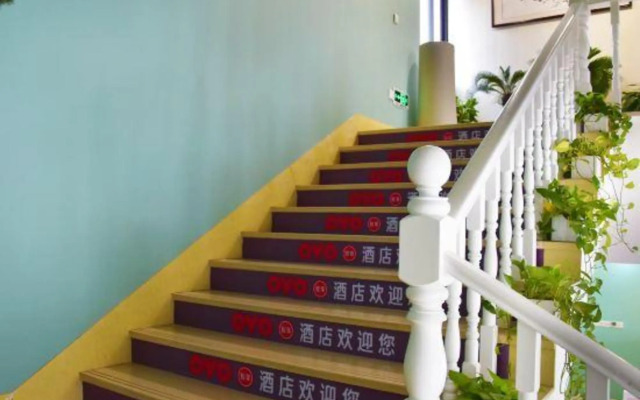 Shanghai OYO Zhixiang Hotels