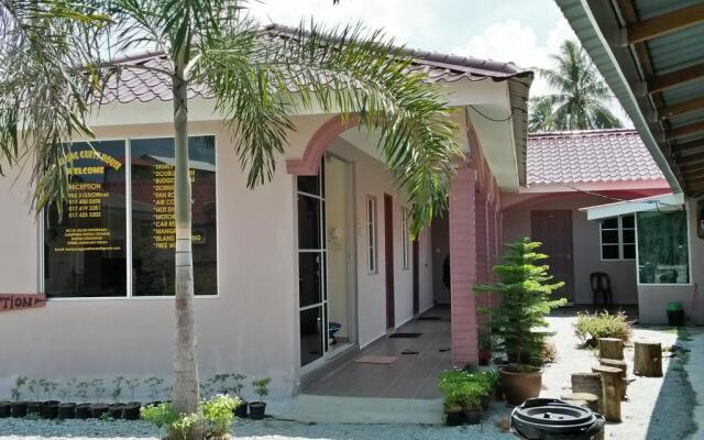 Kampung Guest House - Hostel