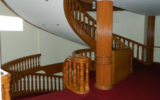 Hotel Chindwin