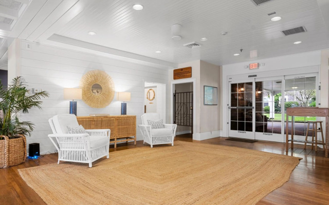 Nantucket Inn