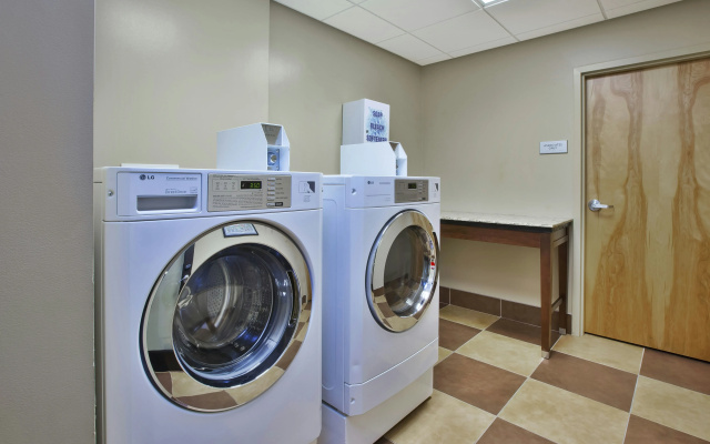 Hampton Inn Brockport, NY
