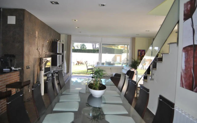 Can Vinyals Holiday Home