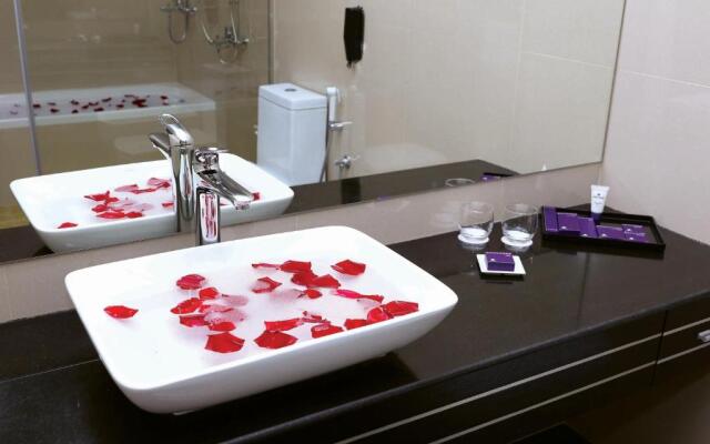 Park Regis Lotus Hotel