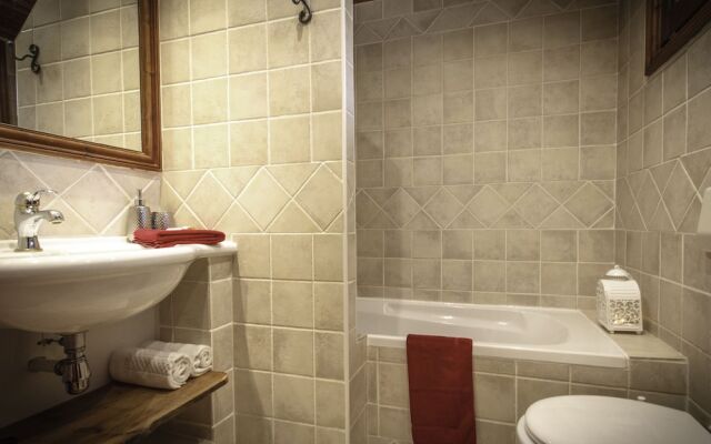 Chalet Bivouac by Chardons