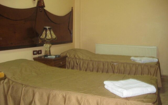 Al Anbat Midtown Hotel