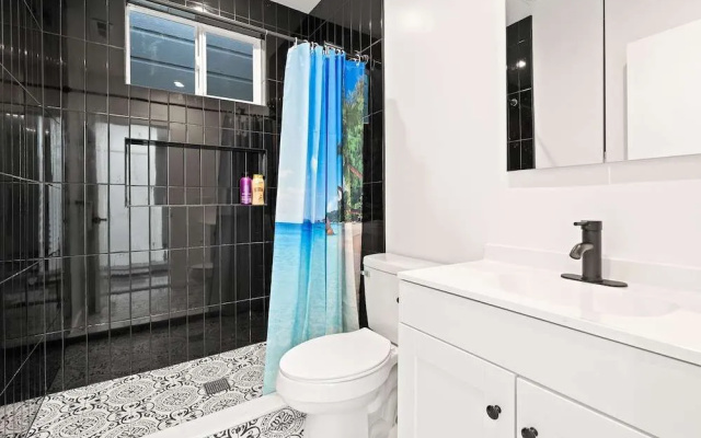 Girard Apartment