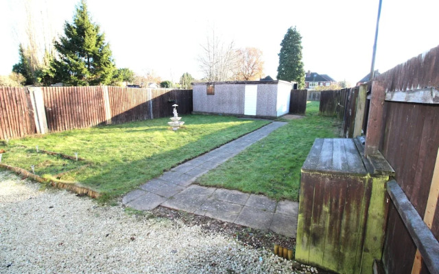 Large 3 Bed Bungalow - Beautiful Refurb - Garden