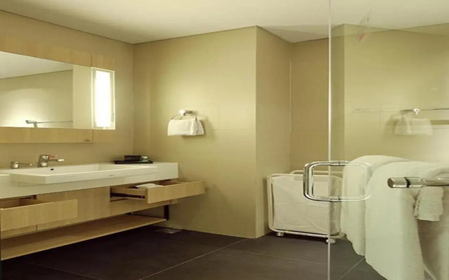 Luxury Apartment By Mediapura