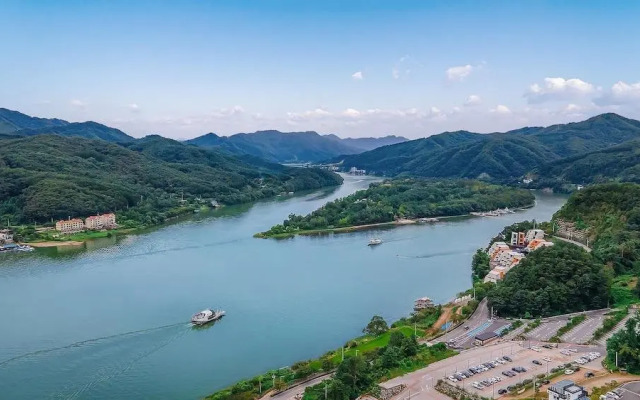 Gapyeong Hyeonwoo Poolvilla