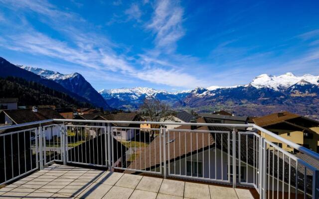 Modern and Cosy 5 Rooms Penthouse With Stunning View