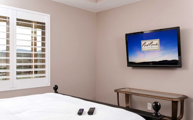 Stella's at Estancia by RedAwning