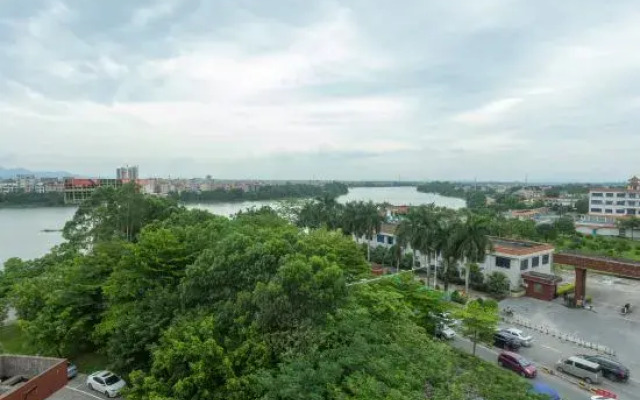 Lanli Baihe Hotel (xindacheng 2 Road)