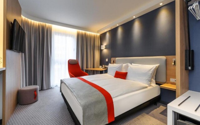 Holiday Inn Express Berlin - Alexanderplatz, an IHG Hotel