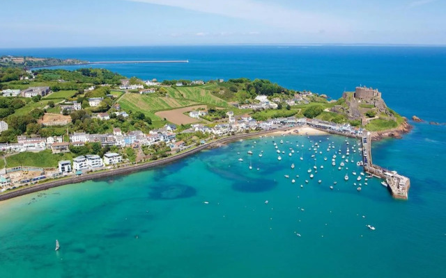 Seascale Hotel & Restaurant