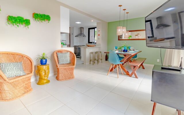 PF06 Ótimo Ap 2 Quartos - Praia do Forte