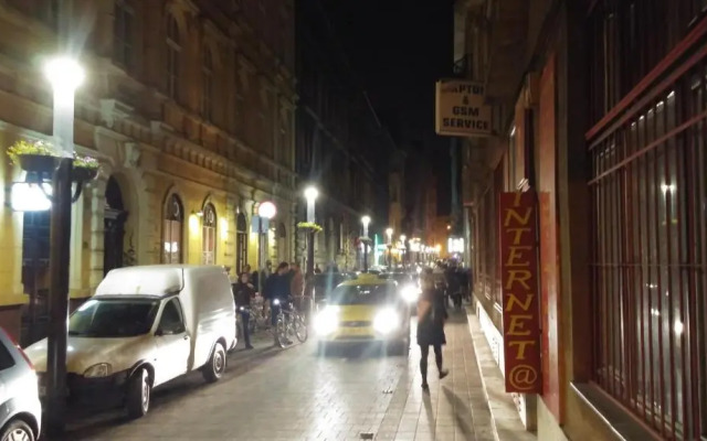 Sleepover City Center Hostel