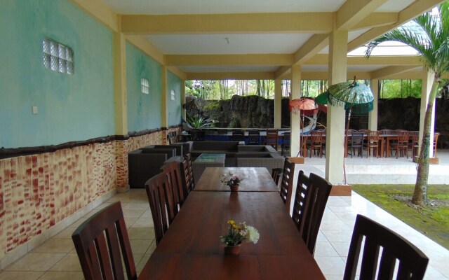 Ayu Guna Inn
