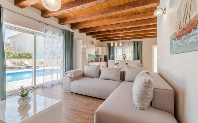 Modern Villa in Sukosan With Private Swimming Pool