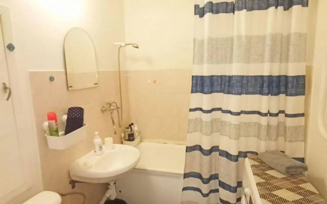 Апартаменты на проспекте Защитников Москвы, 7 к2