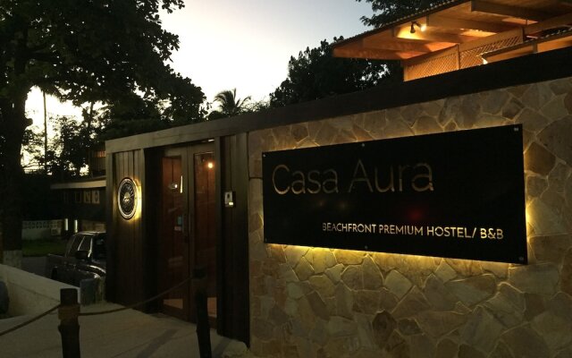 Casa Aura Beachfront Premium Hostel