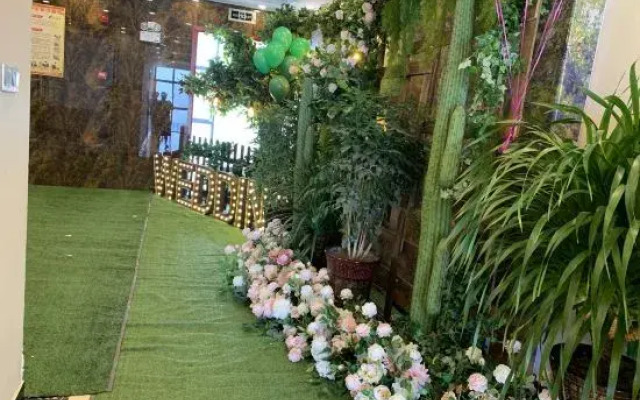 Fukang Sunshine Holiday Hotel