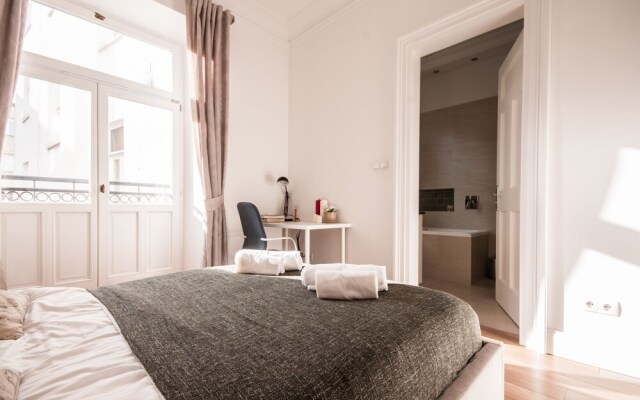 oompH Dobra Warsaw Central Luxurious Apt