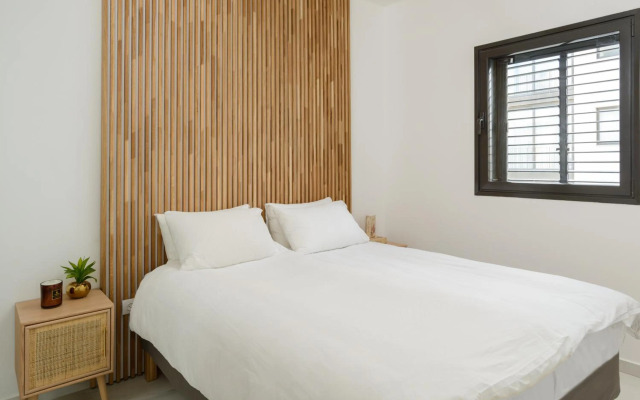 Sea&City by HolyGuest