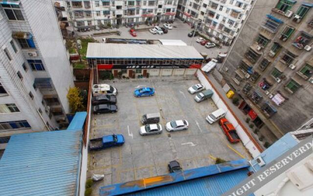 Fashion Hotel 168 Zhuxi County