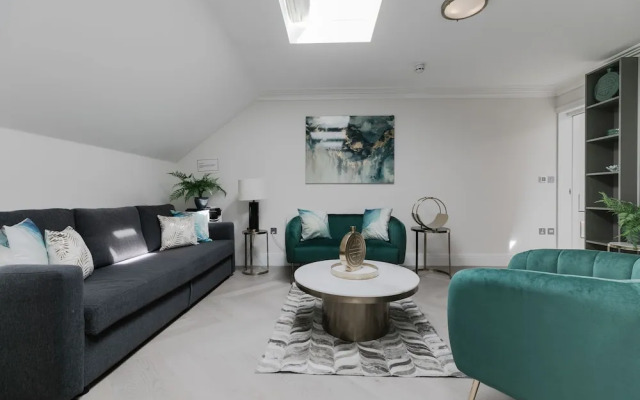 Luxury Apartments Near Harrods and the Science Museum