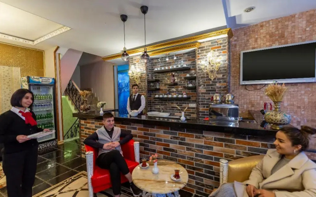 Laleli Blue Marmaray Hotel