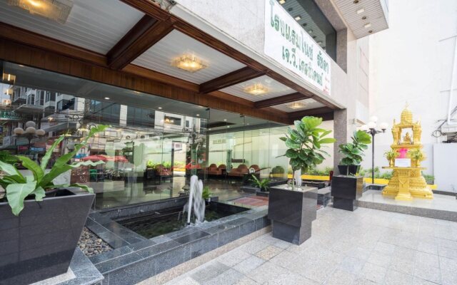Nice Hotel Ratchada