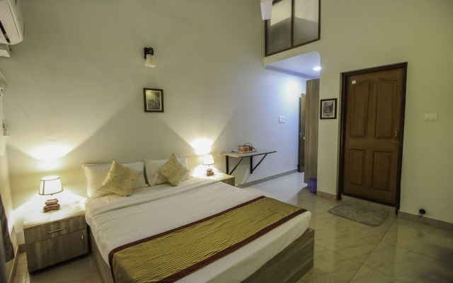 OYO 10723 Home Pool View Studio Colva