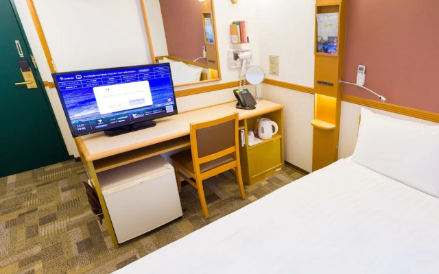 Toyoko Inn Osaka Semba Higashi