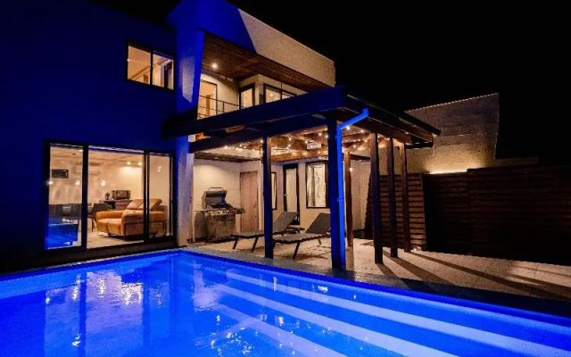 Montevan Resort Villa – Pool – Tateyama