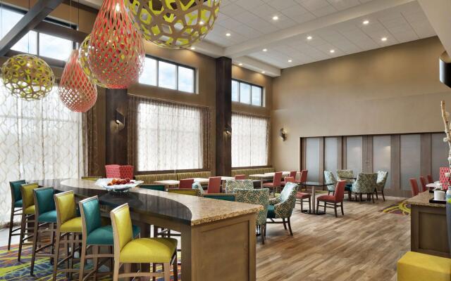 Hampton Inn & Suites St. Louis/Alton