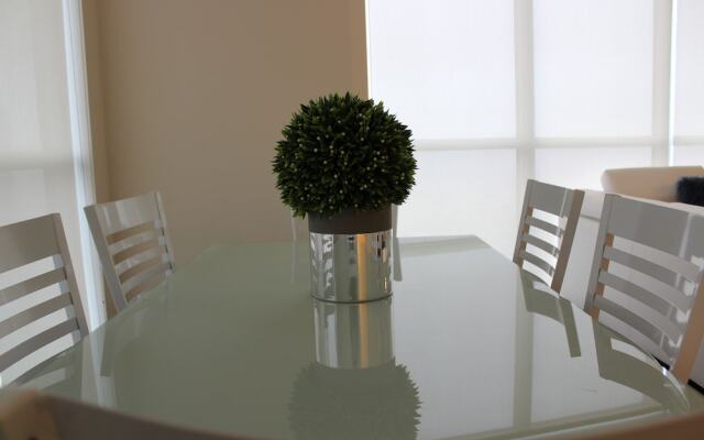 Executive Skyline Suites