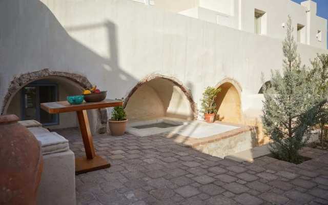 Oia Cellars