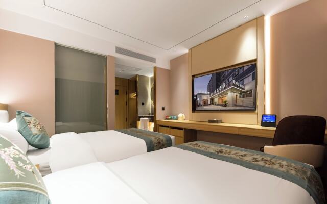 East Sacred Hotel Beijing