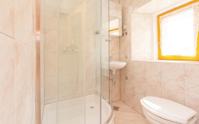 Beautiful Apartment in Omisalj With 1 Bedrooms