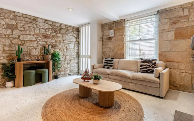 The Flintstones Luxury Stone Stay – Lobby – Sydney