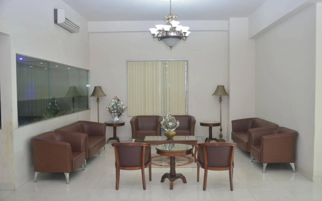 La Rose Hotel