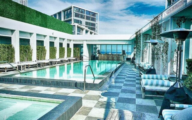 Icon Brickell W Miami by Velvet Luxury