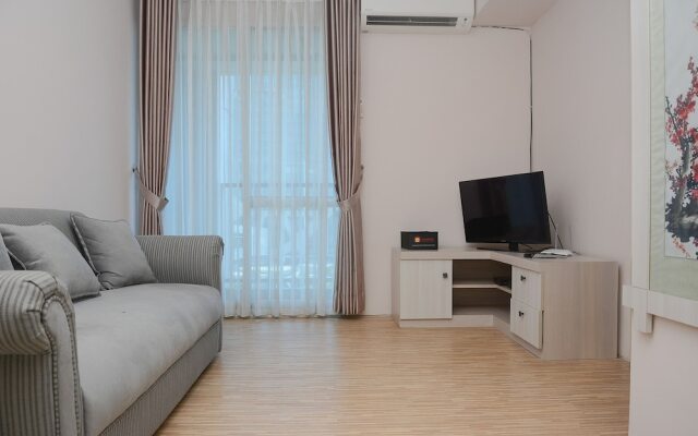 Comfort and Stylish 1BR at Callia Apartment