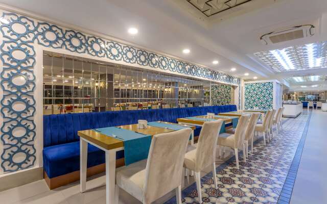Best Western Plus Khan Hotel