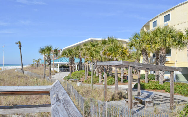 Boardwalk Beach Resort by Royal American Beach Getaways